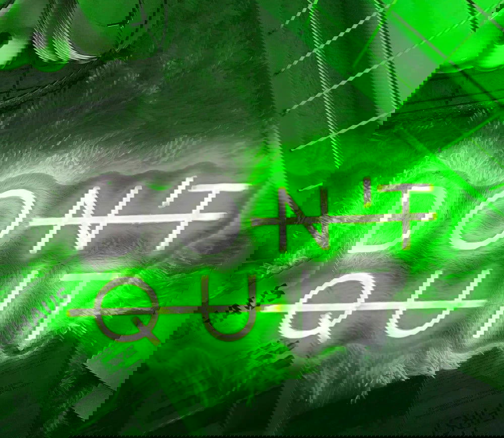 DON'T QUIT / DO IT Neon LED Wall Sign - Vivid Setups