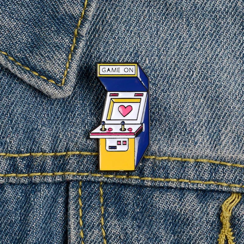 Gaming Themed Enamel Brooch Pin - Vivid Setups